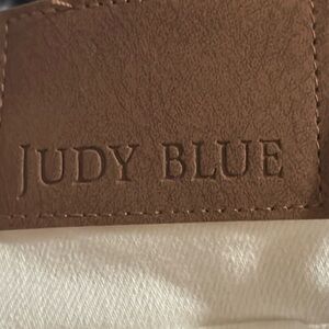 NEW w/ Tags Judy Blue white double cuff boyfriend jeans